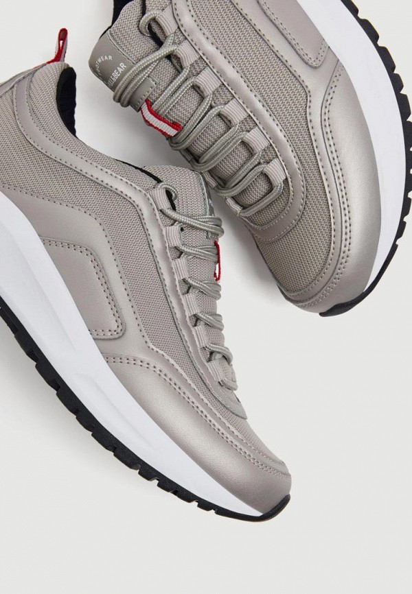 Продаём Кроссовки pull&bear всего за 3599 рублей. 