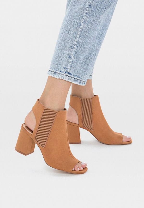 Продаём Босоножки stradivarius всего за 2999 рублей. 