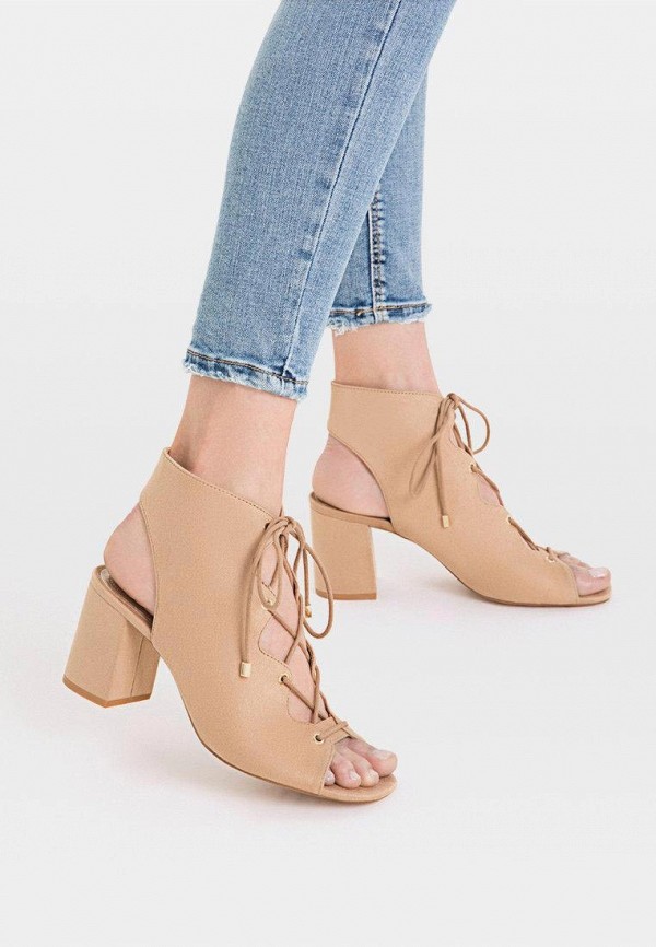 Продаём Босоножки stradivarius всего за 2999 рублей. 