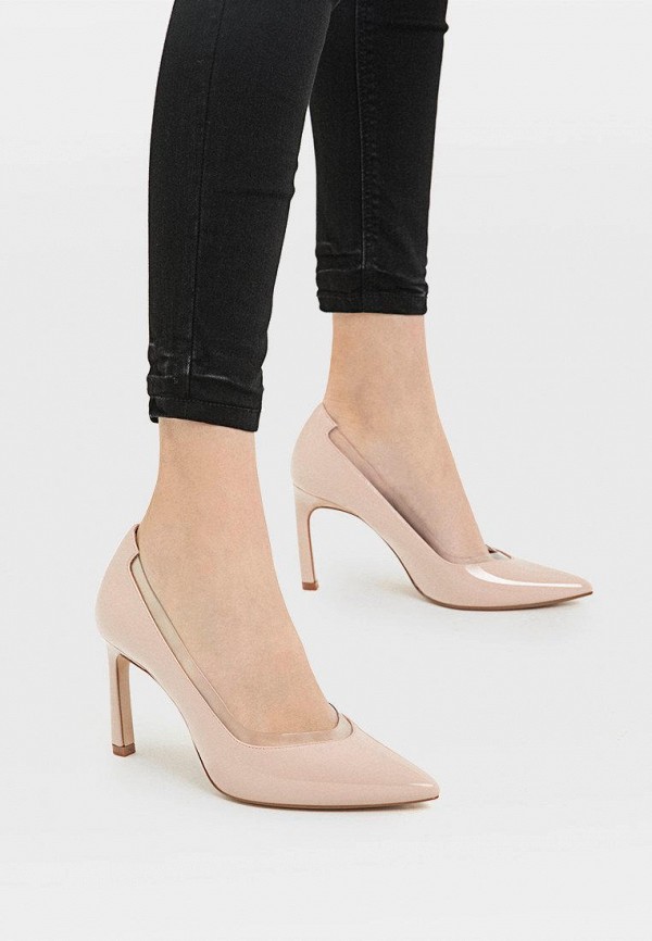 Продаём Туфли stradivarius всего за 2799 рублей. 