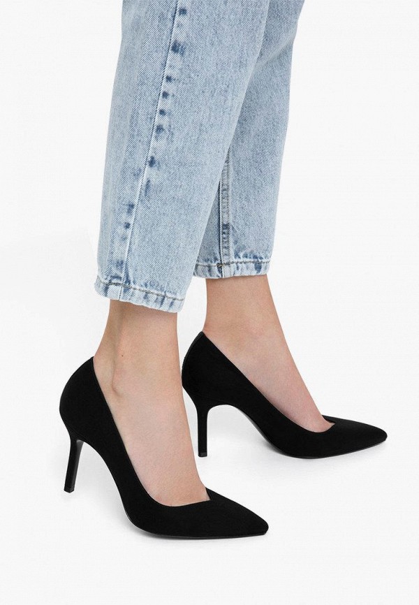 Продаём Туфли stradivarius всего за 1999 рублей. 