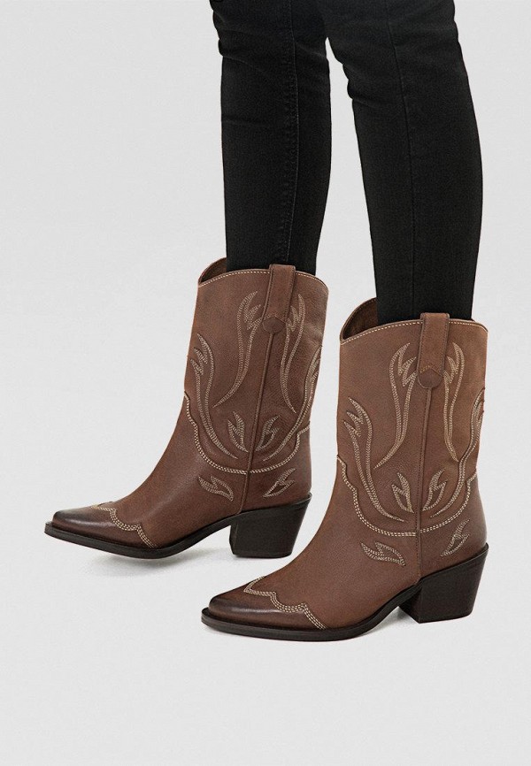 Продаём Полусапоги stradivarius всего за 7999 рублей. 