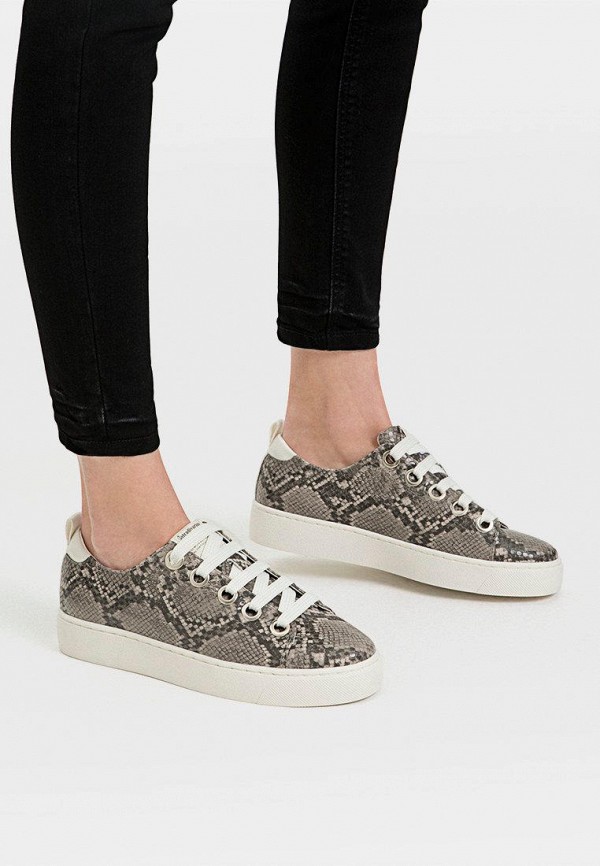 Продаём Кеды stradivarius всего за 1999 рублей. 