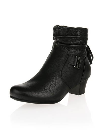 Продаём Женские ботинки instreet всего за 2999 рублей. 