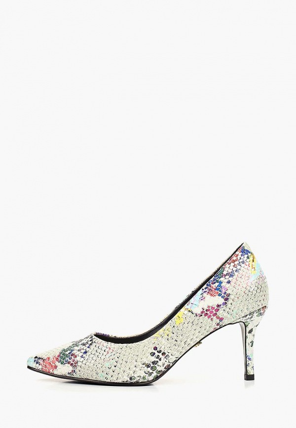 Продаём Туфли hestrend всего за 6000 рублей. 