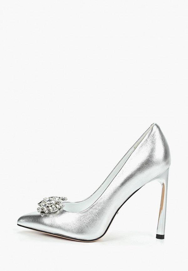 Продаём Туфли vitacci всего за 8090 рублей. 