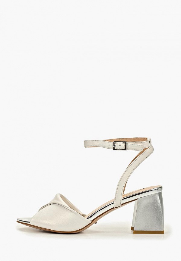 Продаём Босоножки vitacci всего за 6200 рублей. 