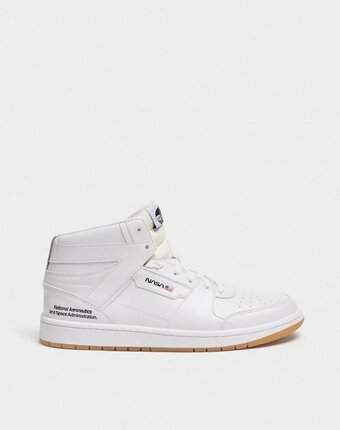 Миниатюра фотографии Кроссовки pull&bear