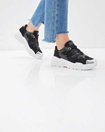 Миниатюра фотографии Кроссовки damerose