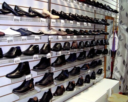 Фотография обувного магазина Магазин мужской обуви