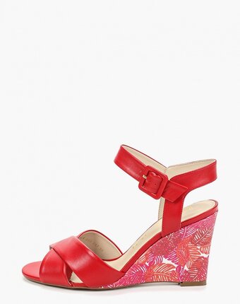 Миниатюра фотографии Босоножки indiana