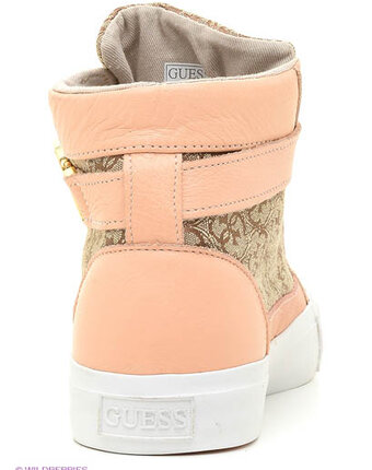Миниатюра фотографии Сникеры, guess