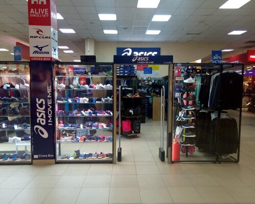 Фотография обувного магазина ASICS SHOP