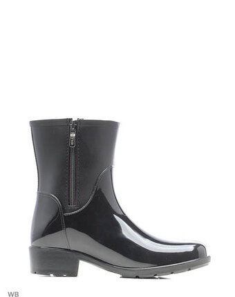 Миниатюра фотографии Резиновые сапоги, деревья