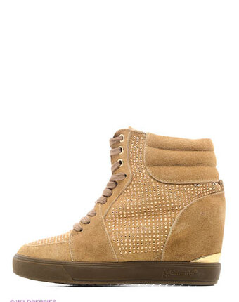 Миниатюра фотографии Сникеры, burlesque