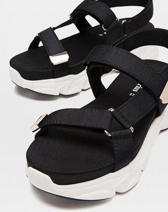 Миниатюра фотографии Босоножки stradivarius