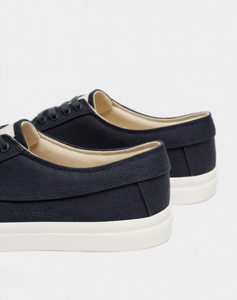 Миниатюра фотографии Кеды pull&bear