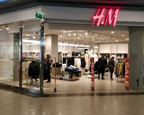 Фотография обувного магазина H & M
