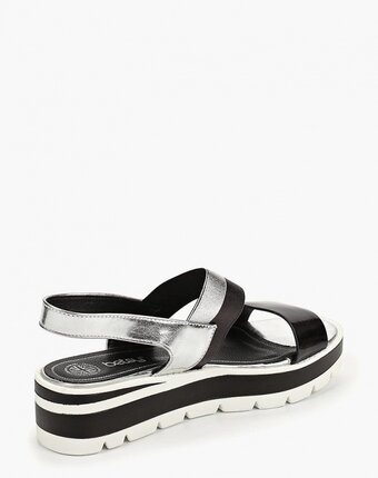 Миниатюра фотографии Сандалии betsy