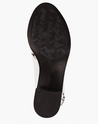 Миниатюра фотографии Босоножки pierre cardin