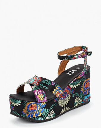 Миниатюра фотографии Босоножки vh