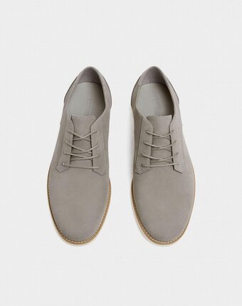 Миниатюра фотографии Туфли pull&bear