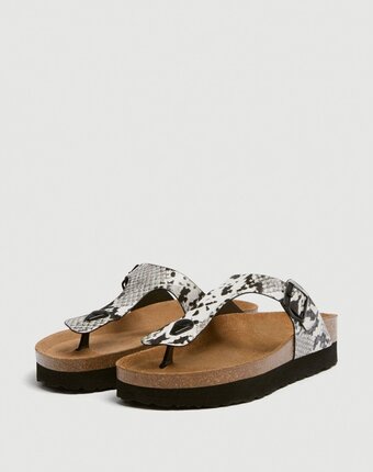 Миниатюра фотографии Сланцы pull&bear