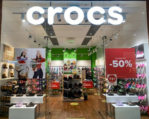 Фотография обувного магазина Crocs