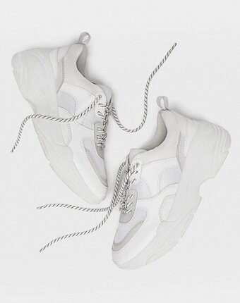 Миниатюра фотографии Кроссовки stradivarius