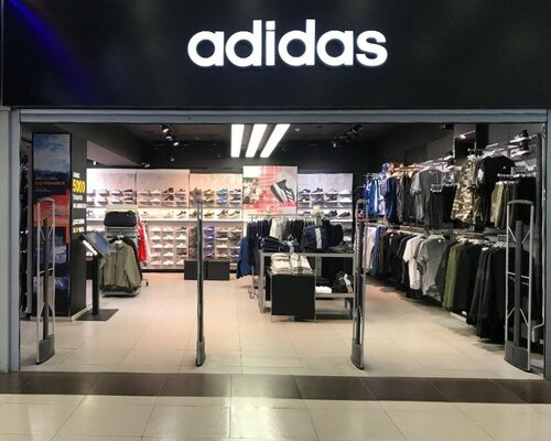 Фотография обувного магазина Adidas