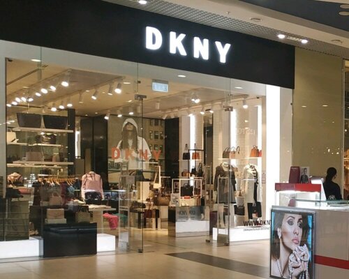 Фотография обувного магазина DKNY