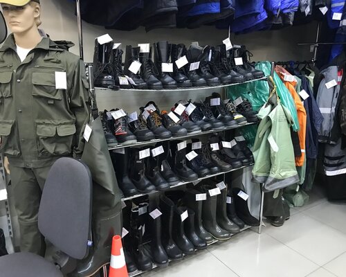 Фотография обувного магазина Берцы