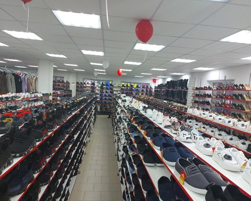 Фотография обувного магазина Планета одежды и обуви