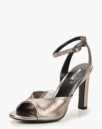 Миниатюра фотографии Босоножки vitacci