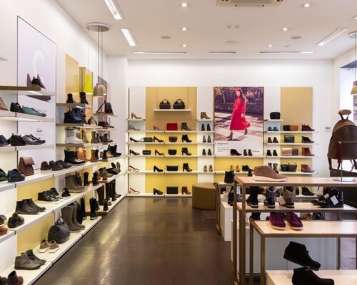 Фотография обувного магазина Clarks