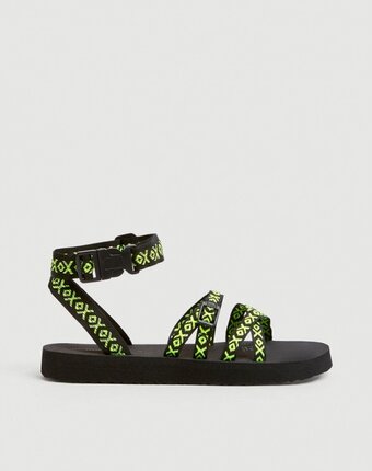 Миниатюра фотографии Сандалии pull&bear