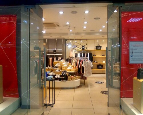 Фотография обувного магазина AMPERSAND