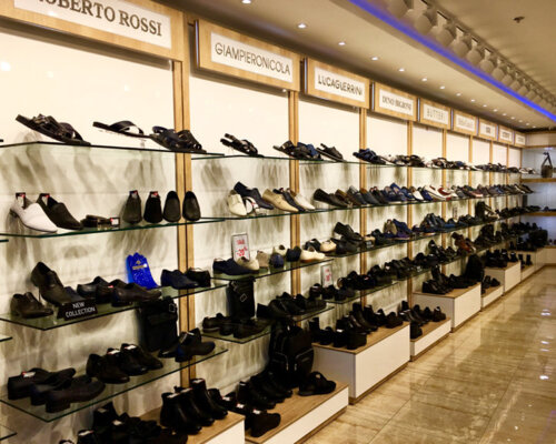 Фотография обувного магазина  Italian Shoe Store