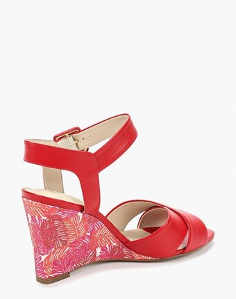 Миниатюра фотографии Босоножки indiana