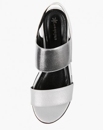 Миниатюра фотографии Босоножки medelista