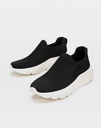 Миниатюра фотографии Кроссовки stradivarius