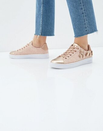 Миниатюра фотографии Кеды guess