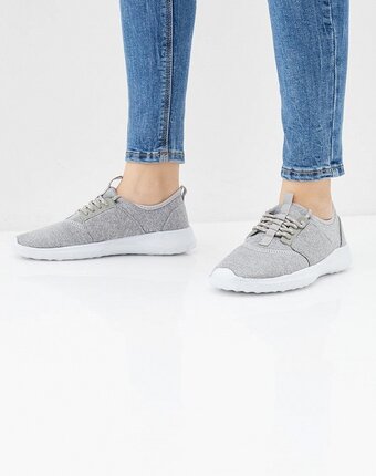 Миниатюра фотографии Кроссовки trien