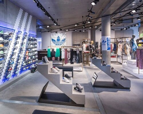 Фотография обувного магазина Adidas