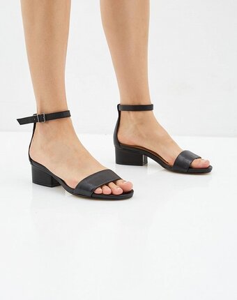 Миниатюра фотографии Босоножки bata