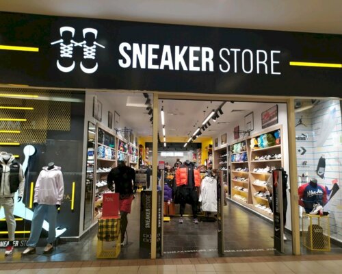 Фотография обувного магазина Sneaker store