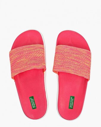 Миниатюра фотографии Сланцы united colors of benetton