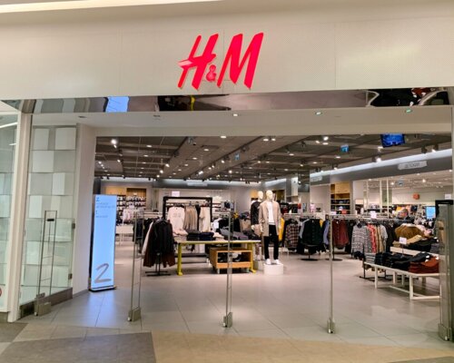 Фотография обувного магазина H&M