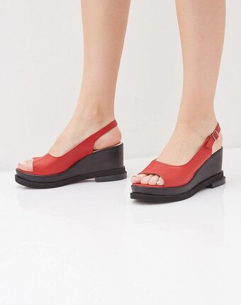 Миниатюра фотографии Босоножки clovis