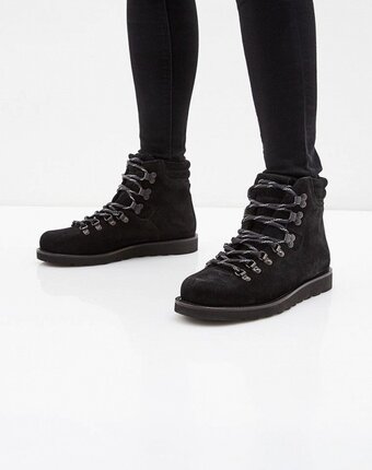 Миниатюра фотографии Ботинки pieces